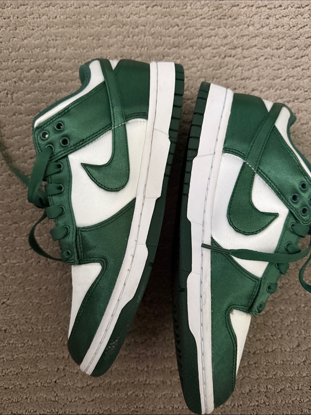 Nike White and Green Low-Top Dunks - Picture 3 of 5